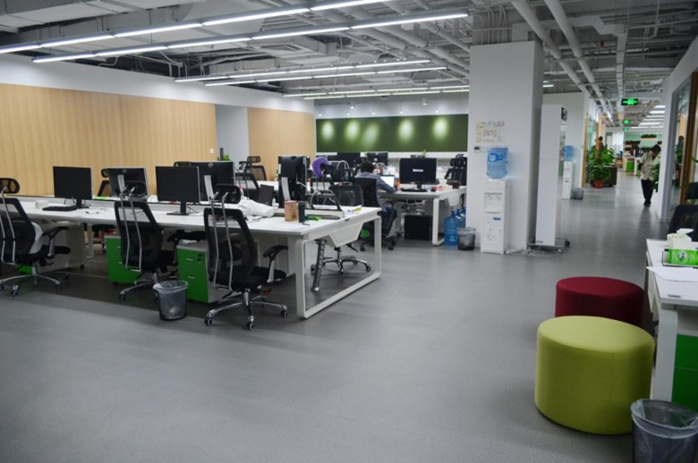 黃浦辦公設(shè)計(jì)裝修-綠色環(huán)保互聯(lián)網(wǎng)辦公室-第2張圖片-上海古都建筑設(shè)計(jì)集團(tuán)