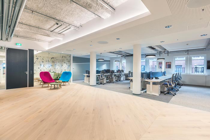 浦東軟件開發(fā)公司辦公室裝修設(shè)計(jì)效果圖-第2張圖片-上海古都建筑設(shè)計(jì)集團(tuán)