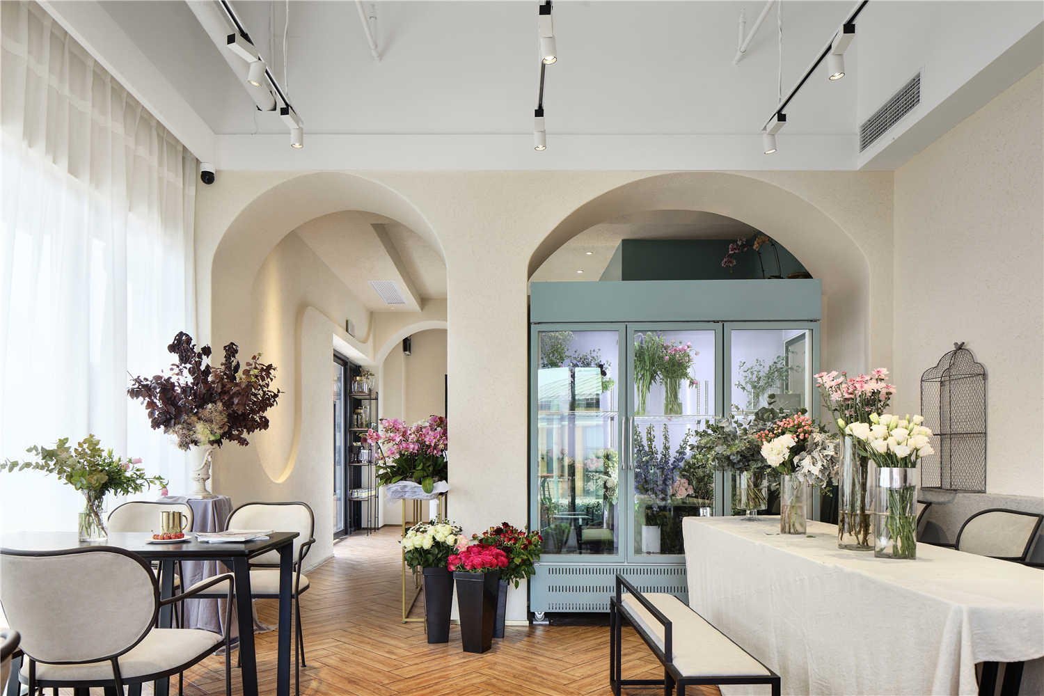 閔行區(qū)100平花店辦公室裝修設(shè)計(jì)案例-第5張圖片-上海古都建筑設(shè)計(jì)集團(tuán) 閔行區(qū)100平花店辦公室裝修設(shè)計(jì)案例-第5張圖片-上海古都建筑設(shè)計(jì)集團(tuán)