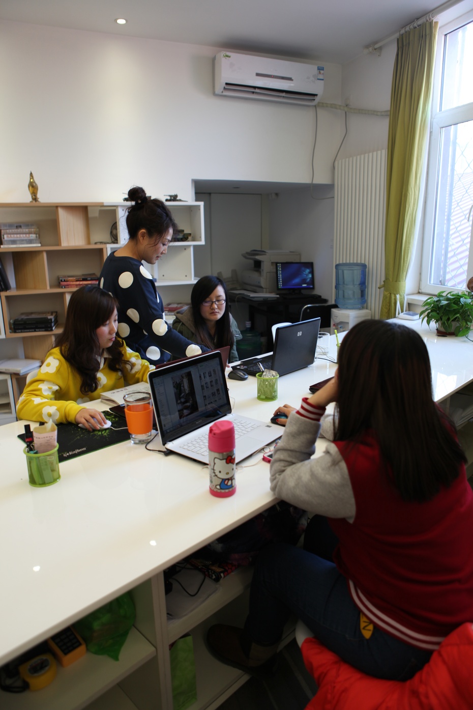 長寧區(qū)小型簡約辦公室裝修設(shè)計(jì)-第7張圖片-上海古都建筑設(shè)計(jì)集團(tuán)