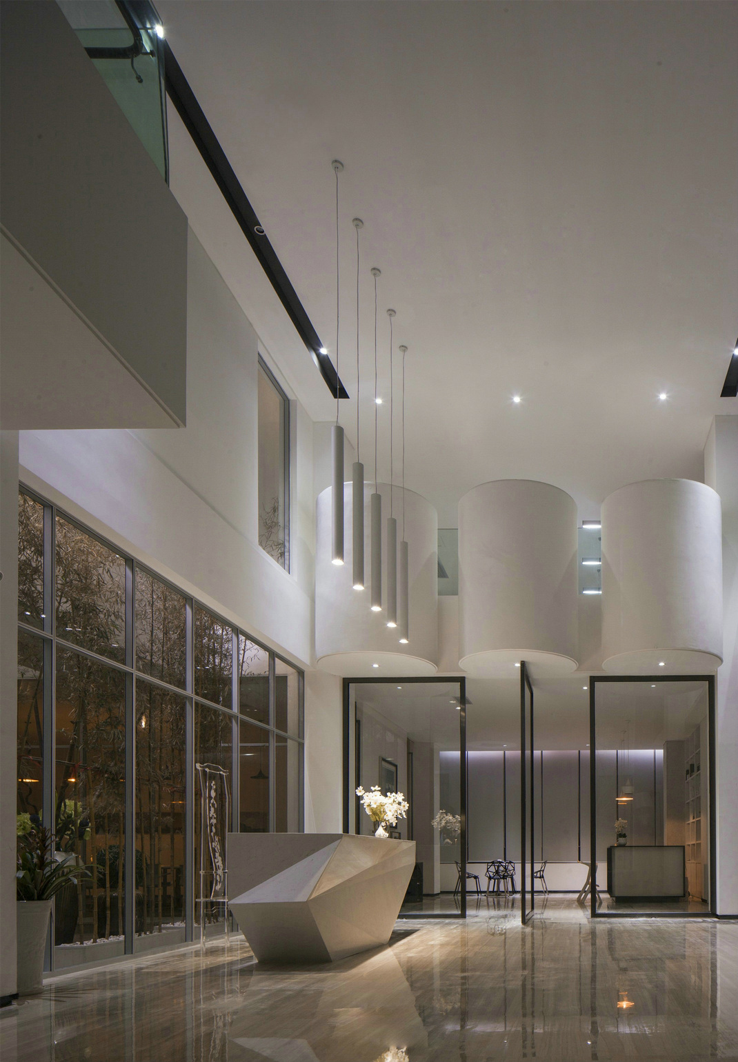 上?，F(xiàn)代時尚風格辦公室裝修設(shè)計-第7張圖片-上海古都建筑設(shè)計集團