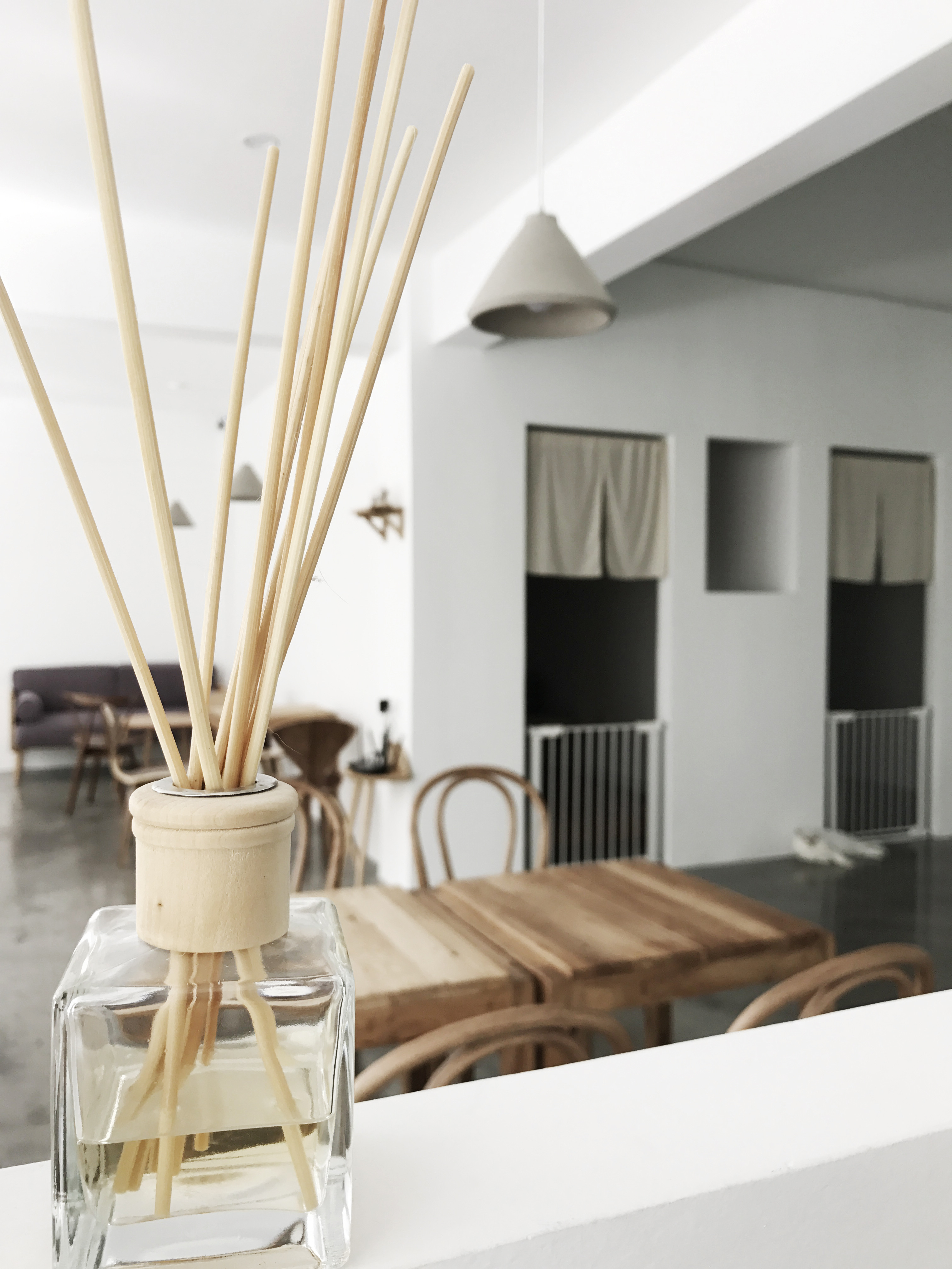 黃浦區(qū)簡約風格貓咖廳裝修設計-第4張圖片-上海古都建筑設計集團