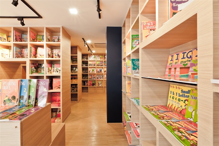 虹口區(qū)原木風(fēng)格書店裝修設(shè)計-第4張圖片-上海古都建筑設(shè)計集團 虹口區(qū)原木風(fēng)格書店裝修設(shè)計-第4張圖片-上海古都建筑設(shè)計集團