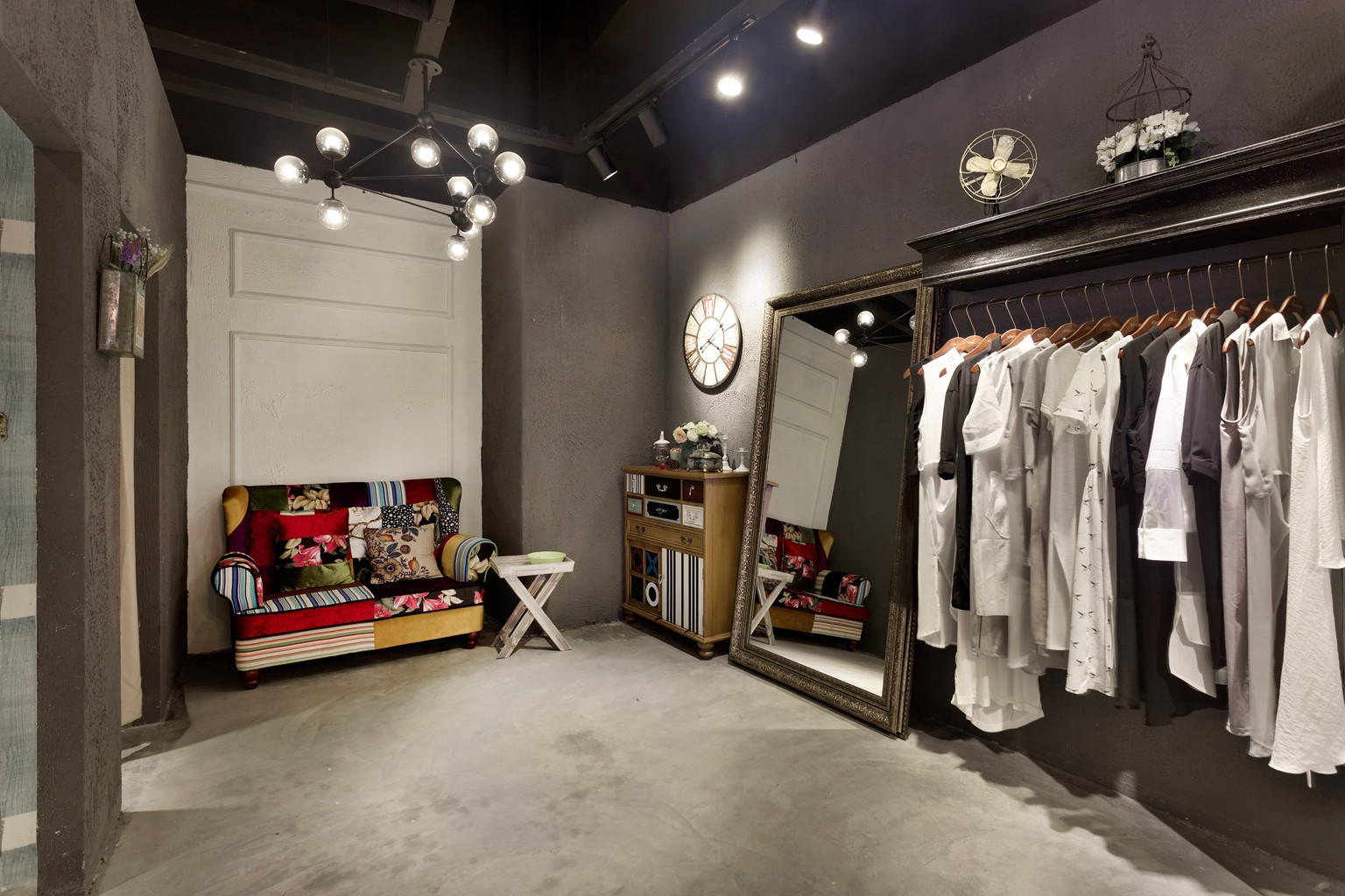 loft風格女裝店裝修設(shè)計-第1張圖片-上海古都建筑設(shè)計集團