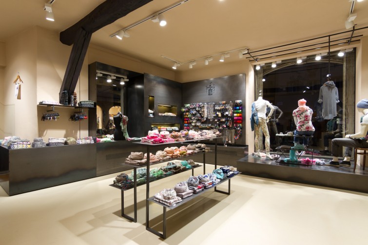 女裝精品店裝修設計-第2張圖片-上海古都建筑設計集團