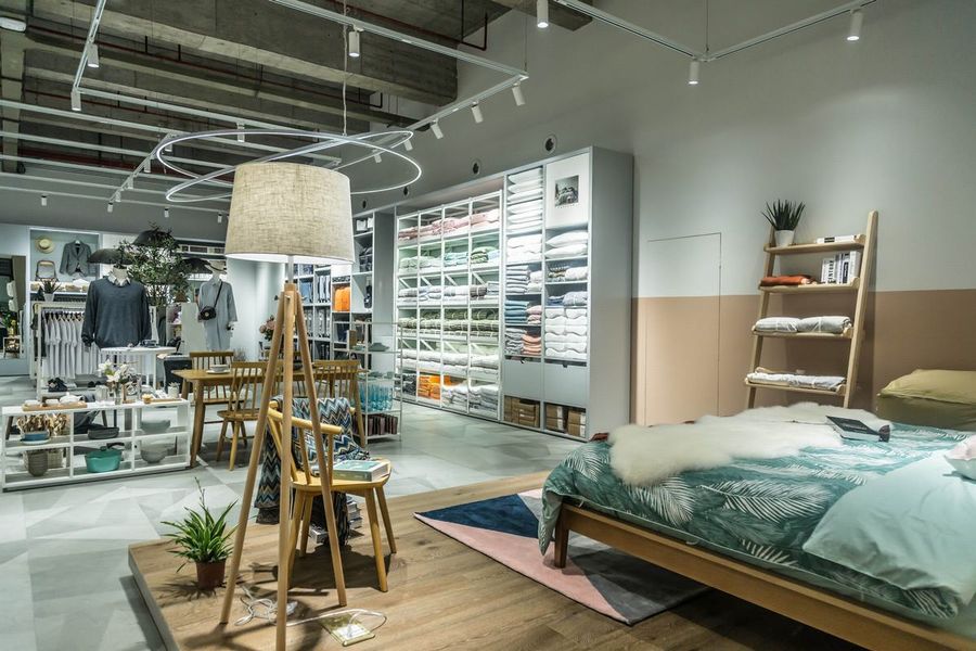 簡約家具一體店裝修設(shè)計-第4張圖片-上海古都建筑設(shè)計集團(tuán)