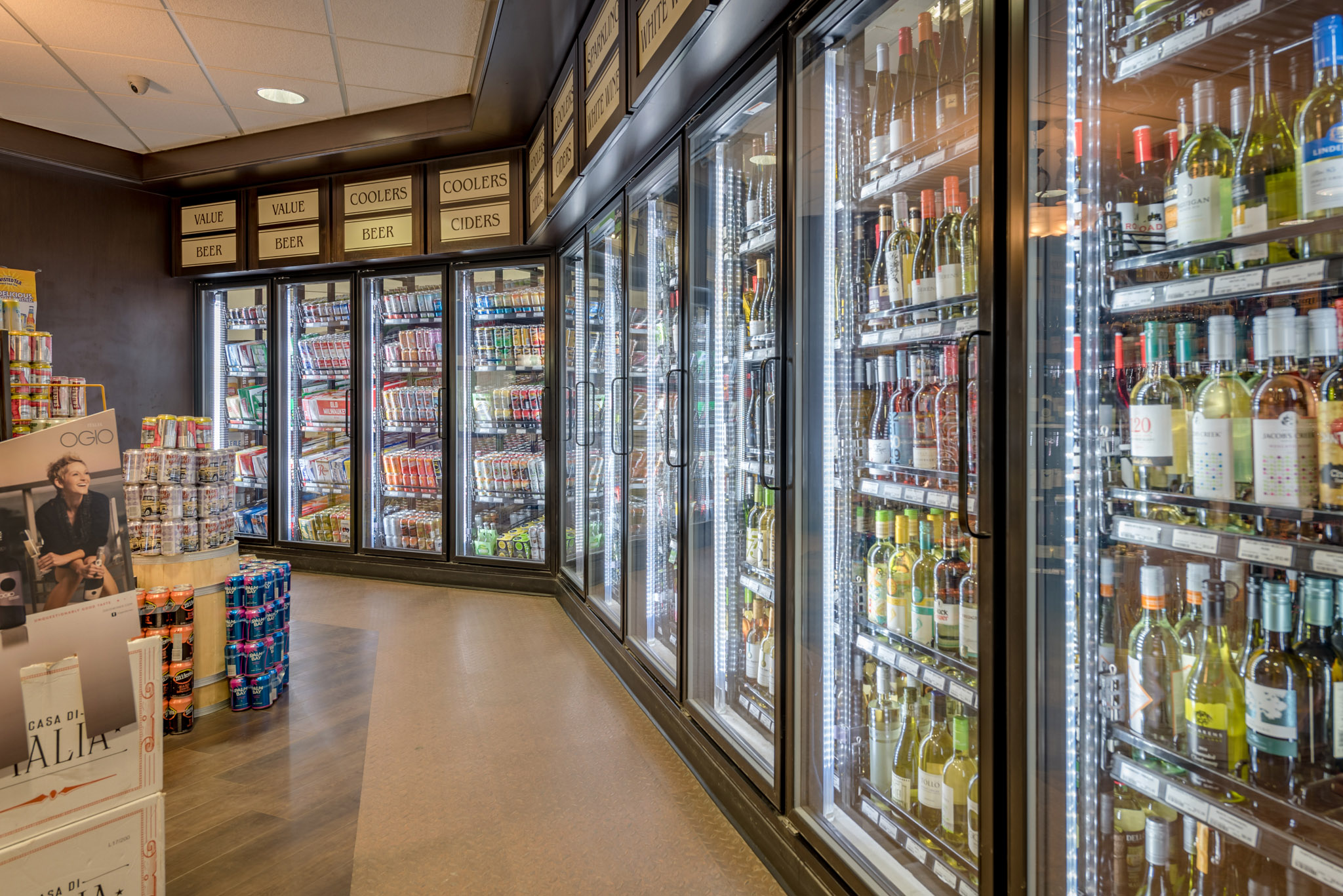 現(xiàn)代工業(yè)風(fēng)酒莊裝修設(shè)計(jì)-第3張圖片-上海古都建筑設(shè)計(jì)集團(tuán)