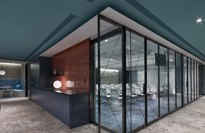 1600平印刷公司辦公空間設(shè)計效果-第5張圖片-上海古都建筑設(shè)計集團