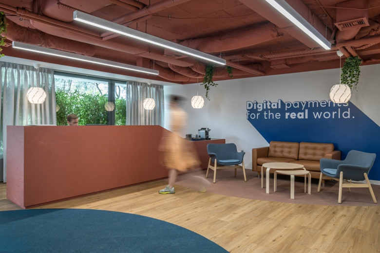 長(zhǎng)寧1400平米通信公司辦公空間設(shè)計(jì)布局-辦公室裝修設(shè)計(jì)效果圖-第5張圖片-上海古都建筑設(shè)計(jì)集團(tuán) 長(zhǎng)寧1400平米通信公司辦公空間設(shè)計(jì)布局-辦公室裝修設(shè)計(jì)效果圖-第5張圖片-上海古都建筑設(shè)計(jì)集團(tuán)