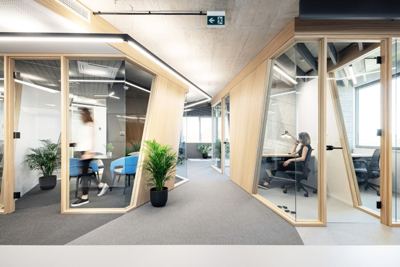 創(chuàng)意風(fēng)格金融公司辦公空間設(shè)計(jì)方案-辦公室裝修設(shè)計(jì)效果圖-第7張圖片-上海古都建筑設(shè)計(jì)集團(tuán)