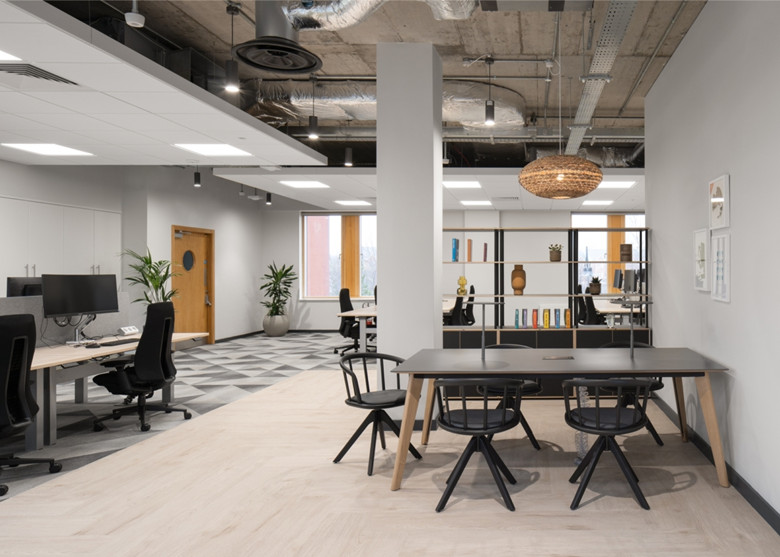 1000平數(shù)據(jù)中心公司辦公室設(shè)計(jì)布局-辦公室裝修設(shè)計(jì)效果圖-第7張圖片-上海古都建筑設(shè)計(jì)集團(tuán)