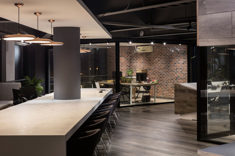 800平米地板品牌公司辦公空間設(shè)計方案-辦公室裝修設(shè)計效果圖-第5張圖片-上海古都建筑設(shè)計集團