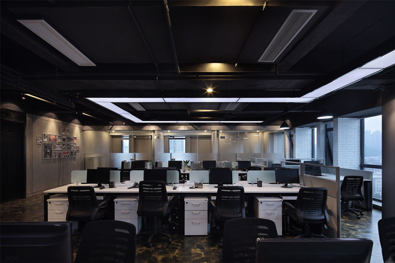 暗黑創(chuàng)意軟件公司辦公室設(shè)計(jì)布局-辦公室裝修設(shè)計(jì)效果圖-第5張圖片-上海古都建筑設(shè)計(jì)集團(tuán)