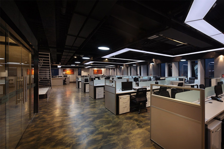 暗黑創(chuàng)意軟件公司辦公室設(shè)計(jì)布局-辦公室裝修設(shè)計(jì)效果圖-第2張圖片-上海古都建筑設(shè)計(jì)集團(tuán)