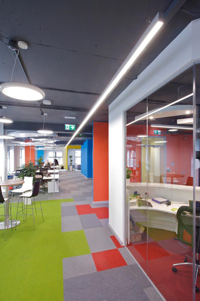 服飾公司廠房辦公室設(shè)計裝潢效果-辦公室裝修設(shè)計效果圖-第5張圖片-上海古都建筑設(shè)計集團 服飾公司廠房辦公室設(shè)計裝潢效果-辦公室裝修設(shè)計效果圖-第5張圖片-上海古都建筑設(shè)計集團